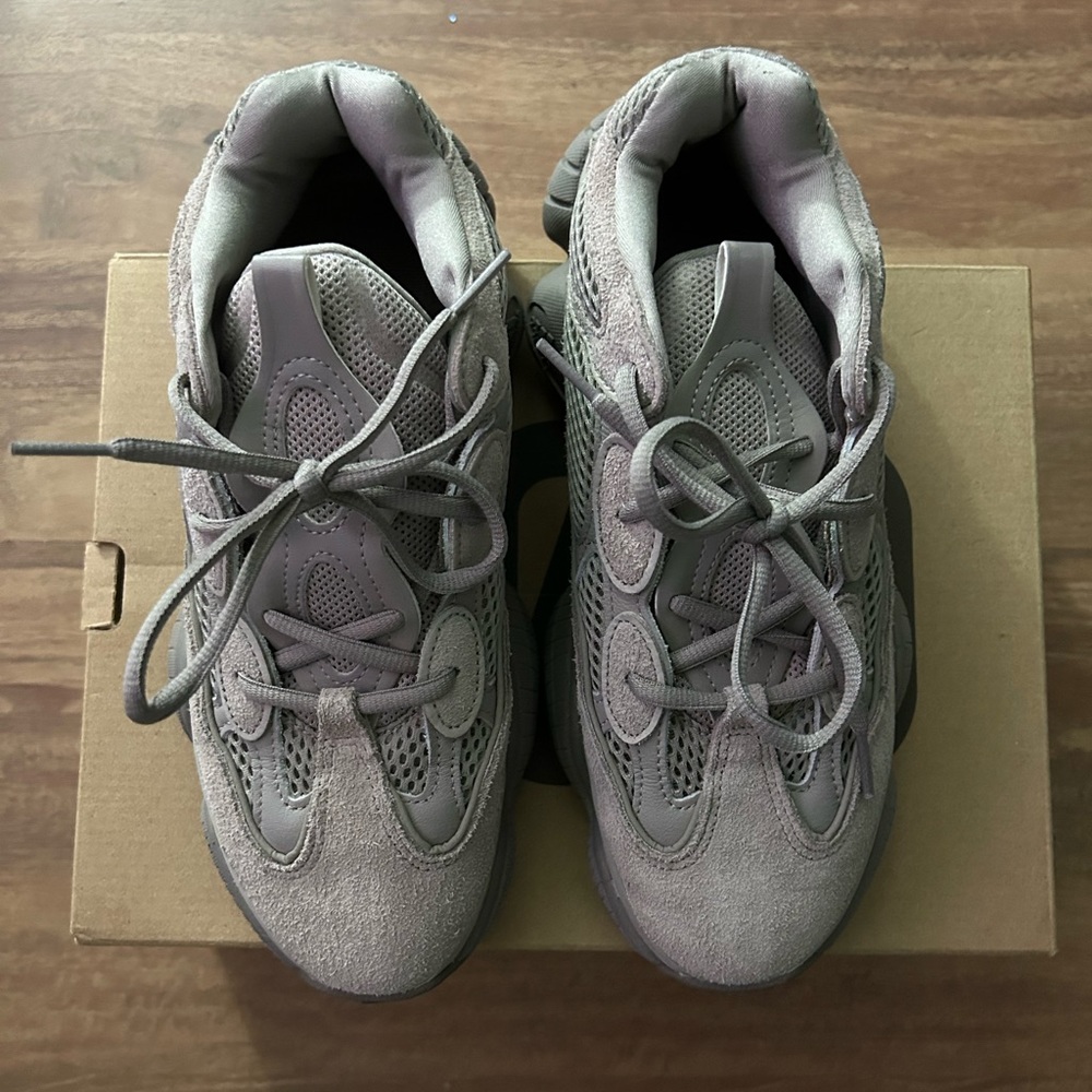 SOLD - Yeezy 500 ash gray
